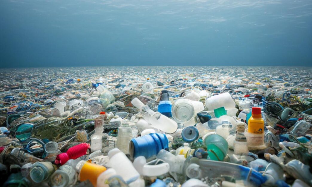 ISLA DE PLASTICO DALENEWS 1044x626 - Una Isla de BASURA en el oceáno ya es más grande que Francia.