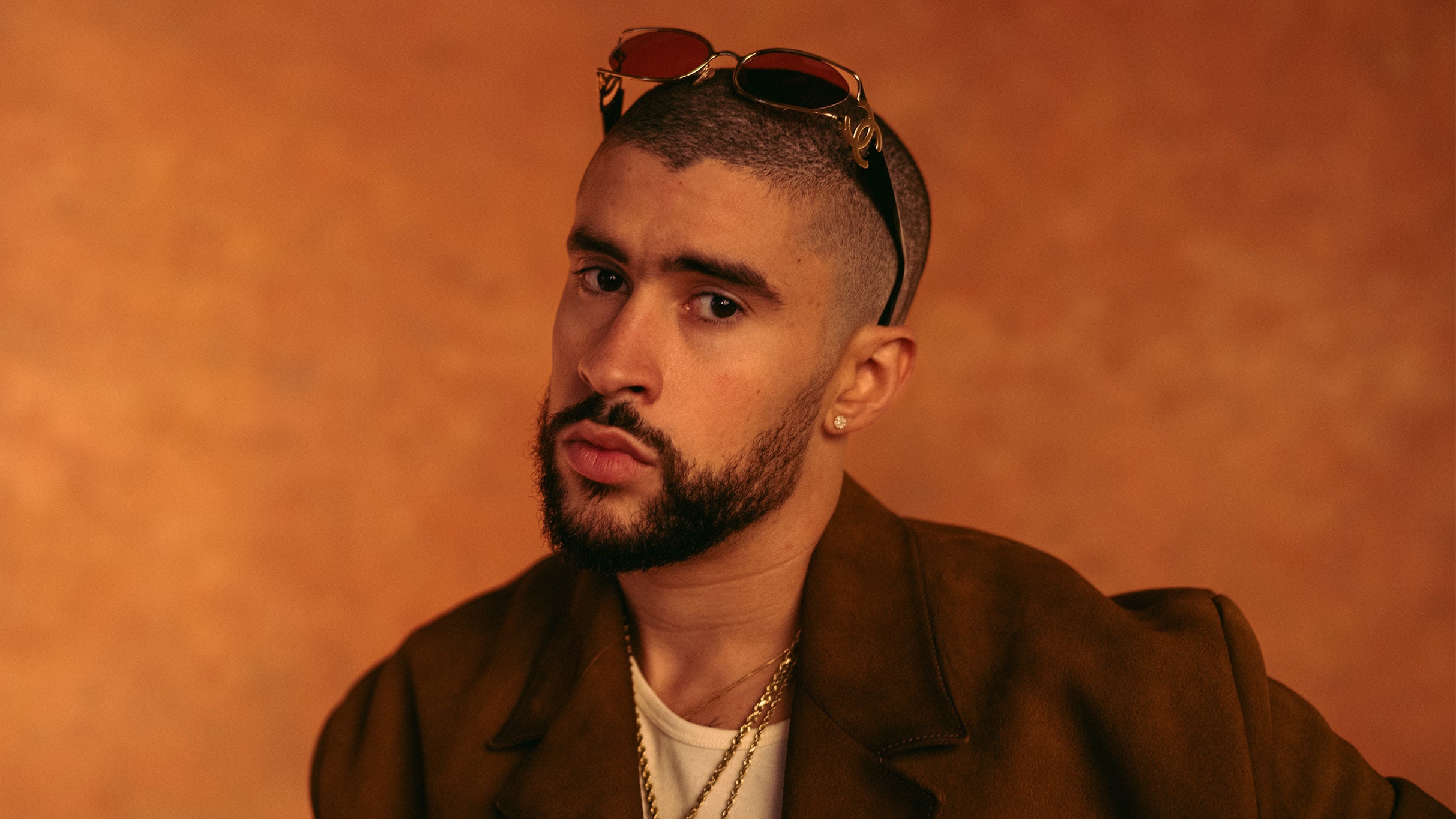 73 PREGUNTAS BAD BUNNY  - Bad Bunny Responde a las 73 Preguntas de VOGUE